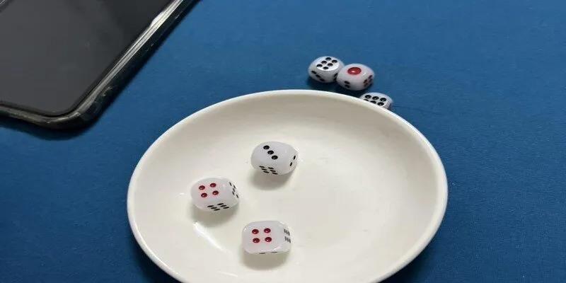 Đôi điều về xóc đĩa ngoài đời